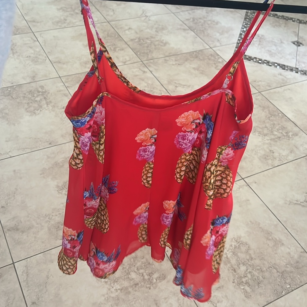 Show Me Your MuMu Red Floral Pineapple tunic xs - Picture 4 of 4